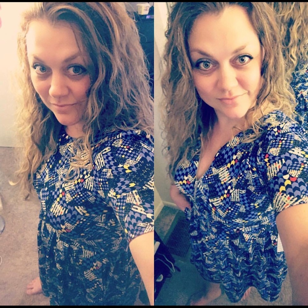BNWT LULAROE AMELIA lg
